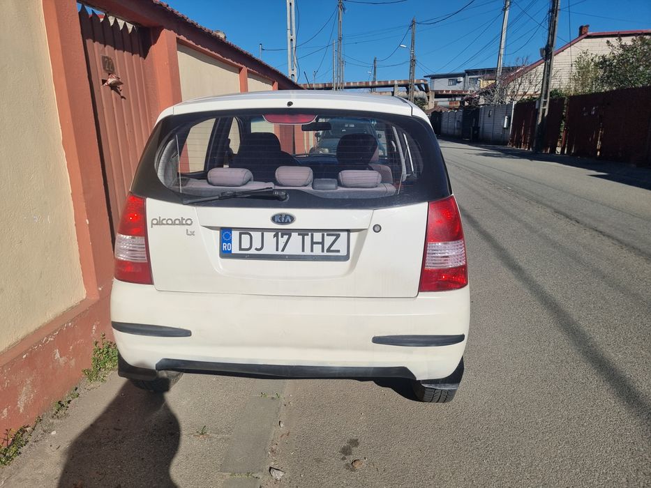 Vând Kia Picanto