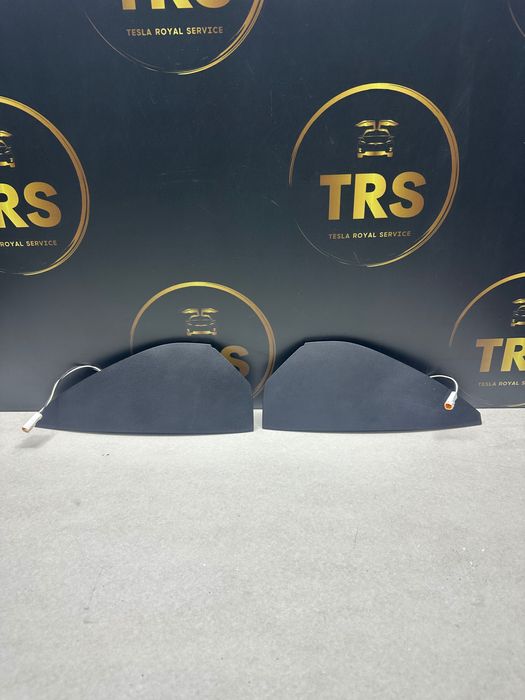 Облицовка на табло Tesla Model S