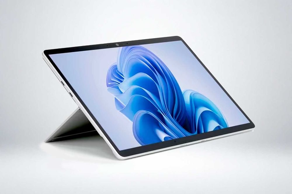 Microsoft Surface Pro 11/ Snapdragon X Elite / 32GB / 1TB / OLED Touch
