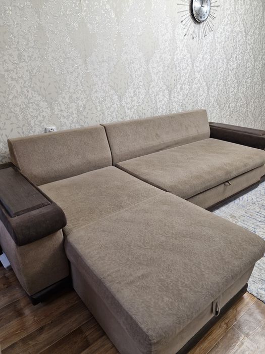 Продам угловой диван