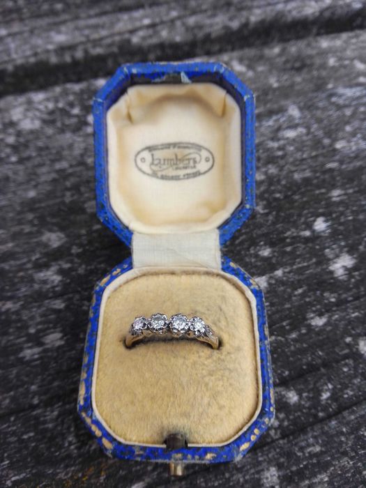 Inel Lux Aur 18K și Platină cu 4 Diamante
