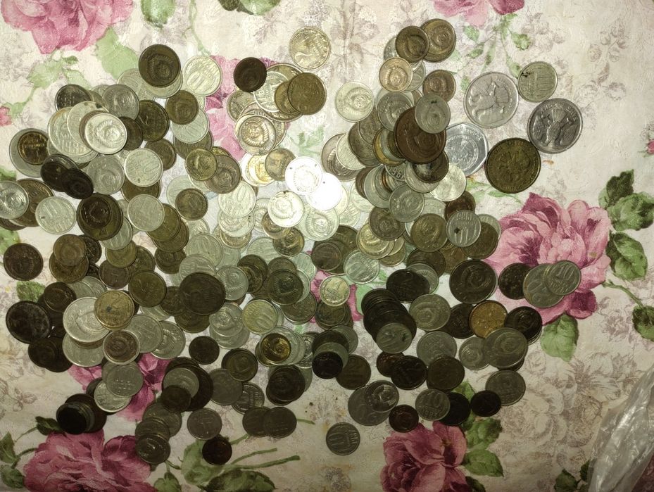 Продам старинные рубли