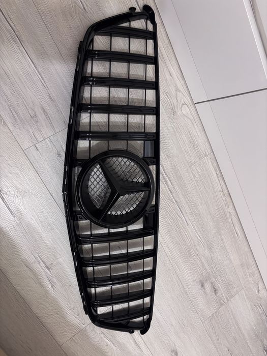 GT маска решетка за Mercedes W204 C-class 2007-2014