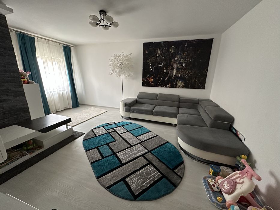 Inchiriez apartament 2 camere Utra Central
