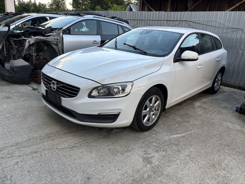 Dezmembrez Volvo V 60  D2  facelift  break  2016