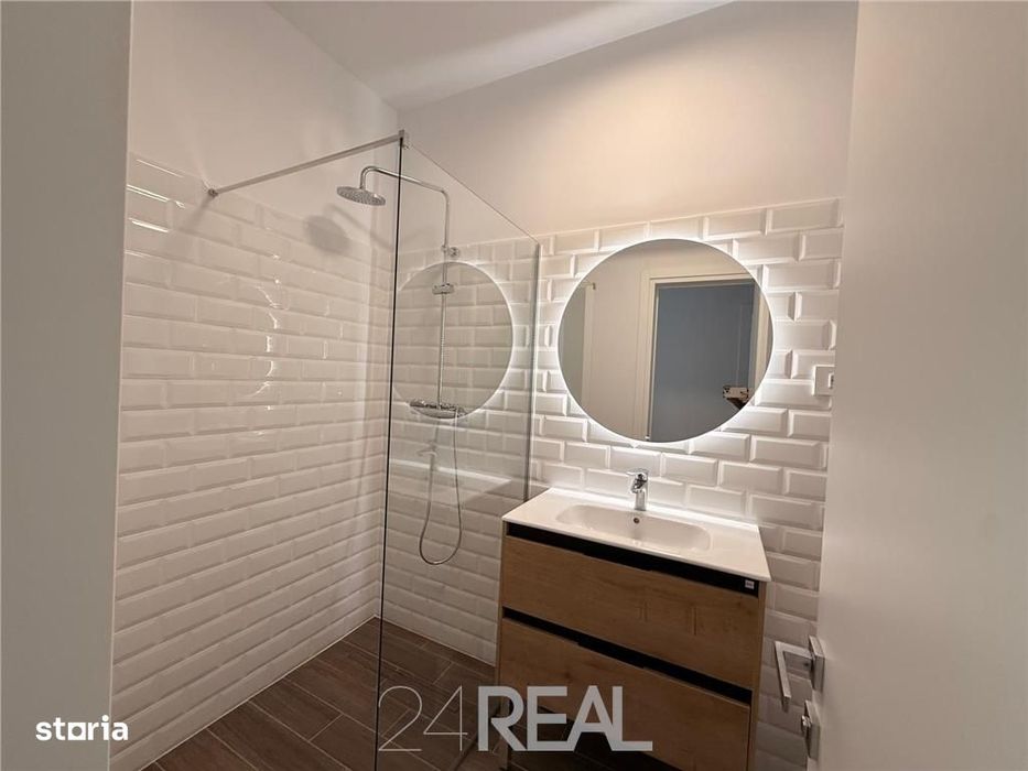 Apartament 4 camere, superb Pipera, cladire exclusivista, 250mp curte