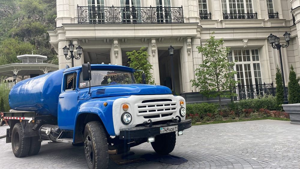 Ассенизатор. Откачка септика