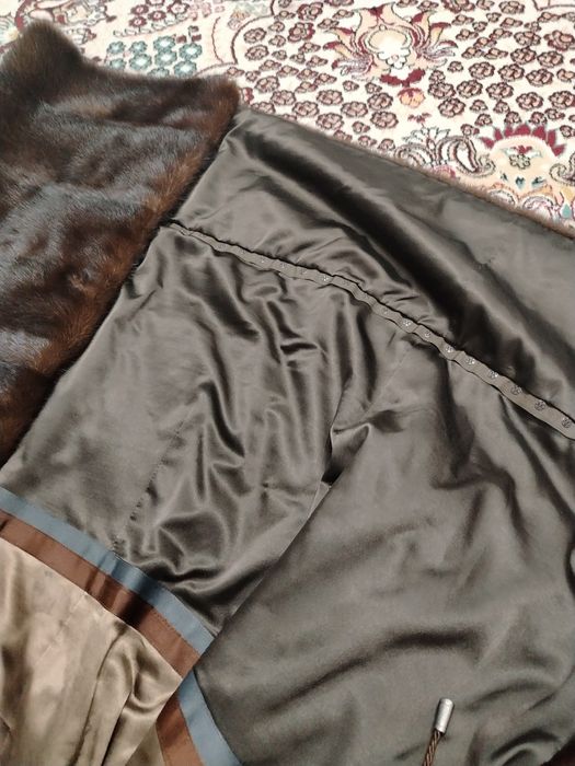 Продам норкавая шуба