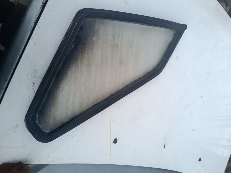 Задние форточки Ваз 2109