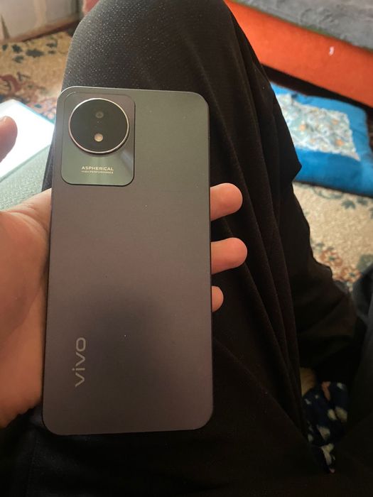 2 телефон 1 реалми нот 50 2 vivo02t