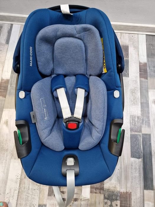 Vand Scoica Auto ISOFIX Maxi-Cosi Pebble 360 Essential Blue, 40-82 cm