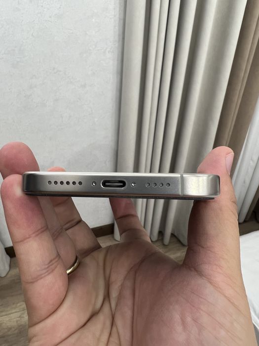 Iphone 16 pro max 60 sikl