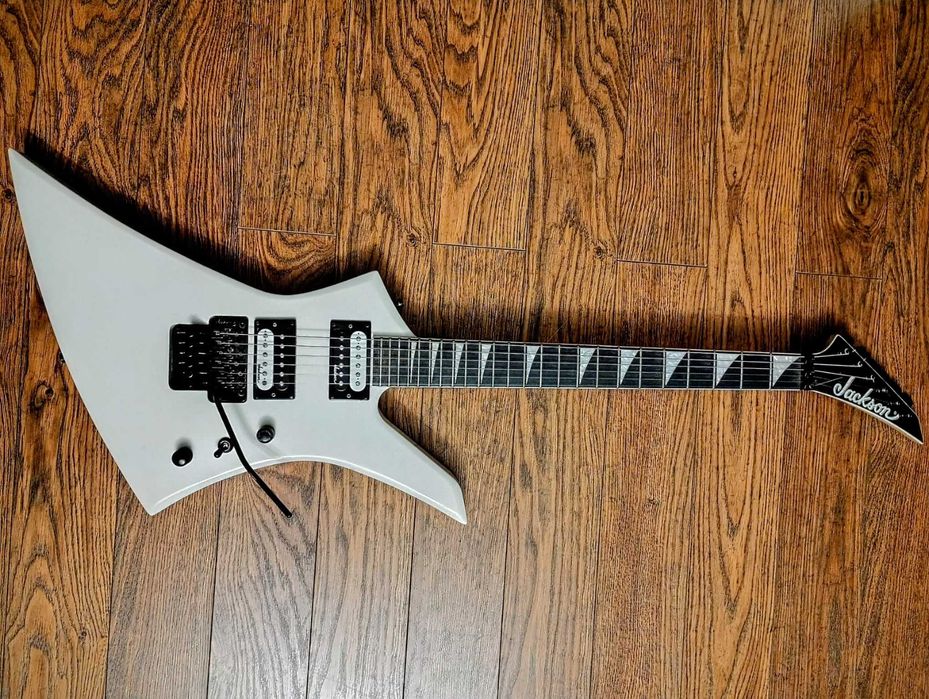 Jackson JS32 Kelly Snow white