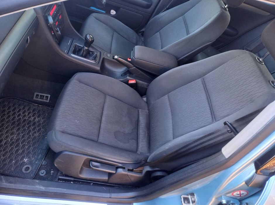 Ауди а4 б7 2,0тди БЛБ 140кс на части/audi a4 b7 2,0tdi blb na chasti