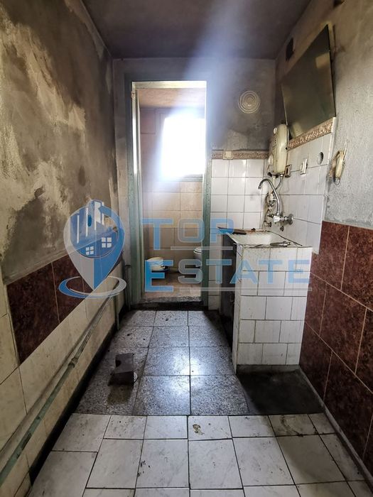 Етаж от къща със самостоятелен вход в село Първомайци