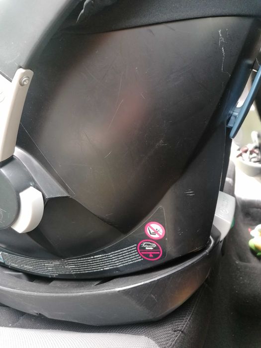 Cybex Aton 3 кош за кола с база