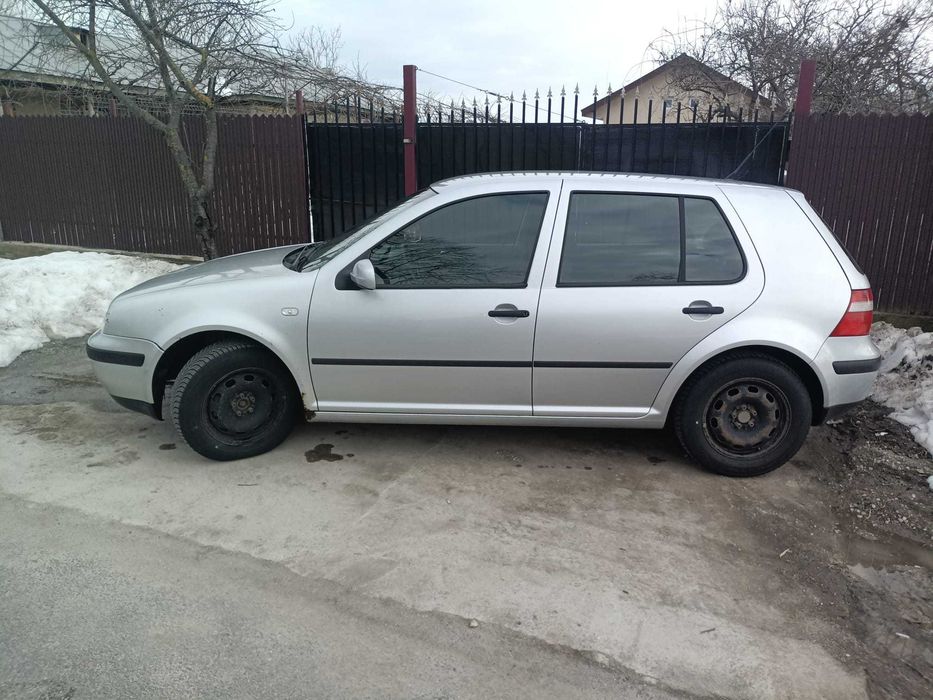Volkswagen Golf 4 1.4  BCA benzina,an 2002