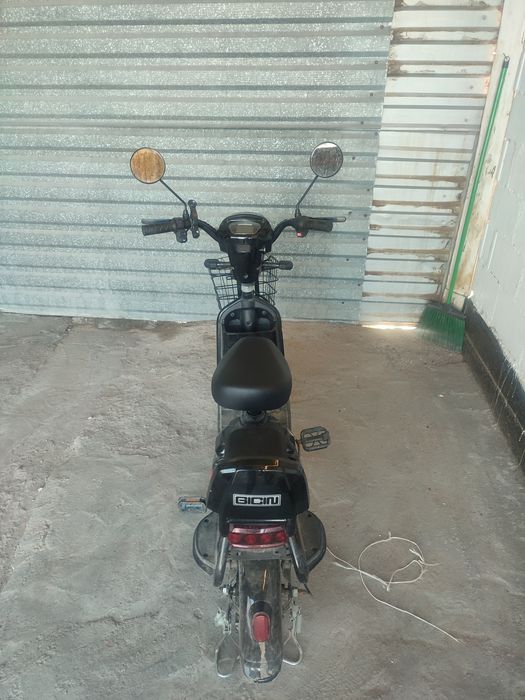 Продаётся Электроскутер SK8