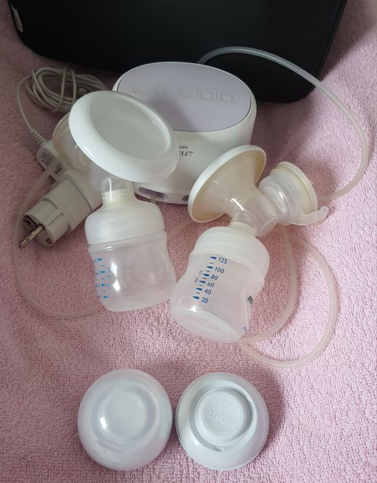 Двойна помпа за кърма AVENT