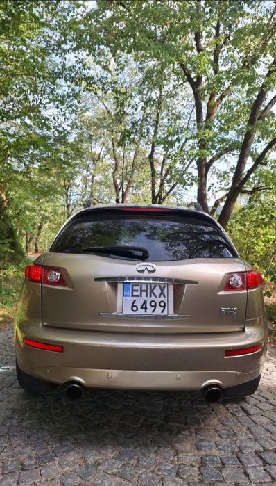 Infiniti FX45 V8 320hp 4х4
