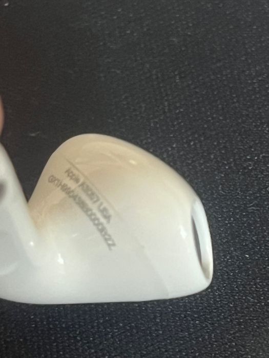 Airpods 4 sigilate