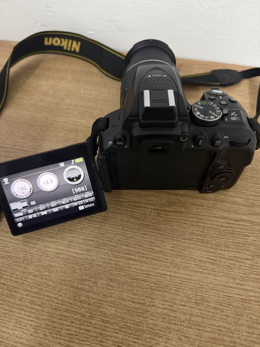 Aparat foto Nikon D5300 cu accesorii