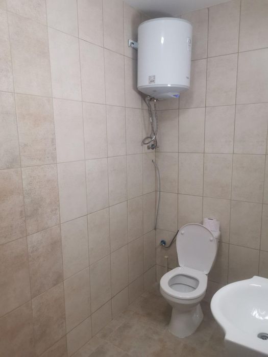 Дава се под наем Едностаен апартамент в Пловдив, Остромила - 50 кв.м за 310 € - Снимка #3