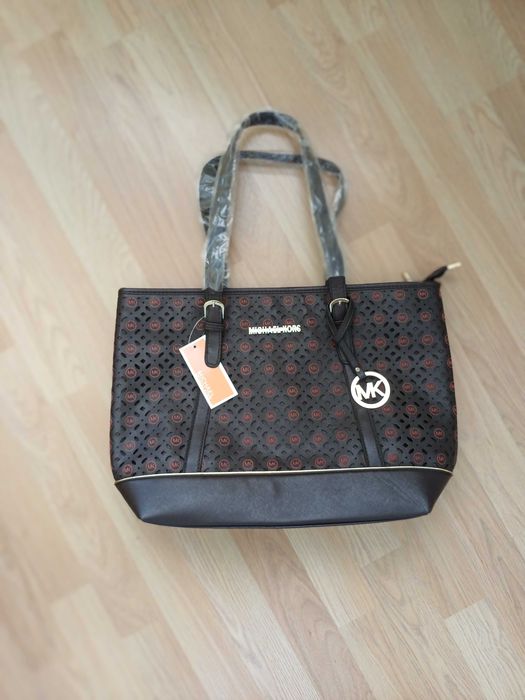 Дамсака чанта / кафява