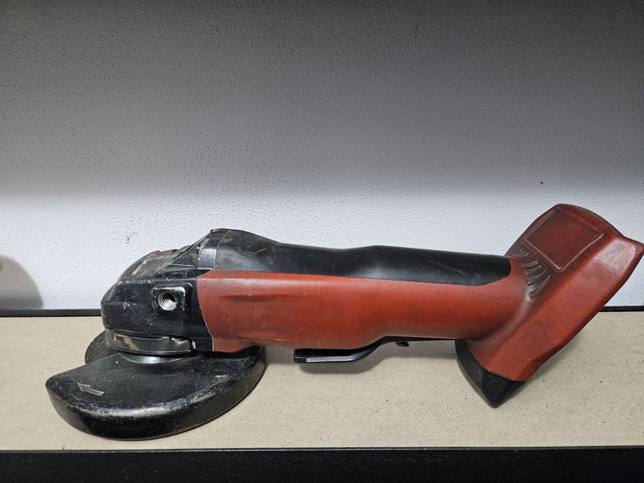 Flex cu acumulator HILTI