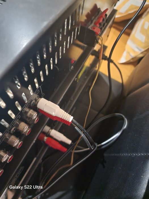 Здравей те продавам уредба марката се вижда на снимките цена 300 лева