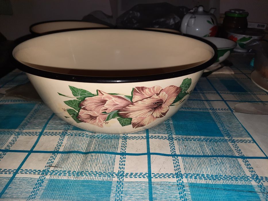 Комплект эмалированной посуды
