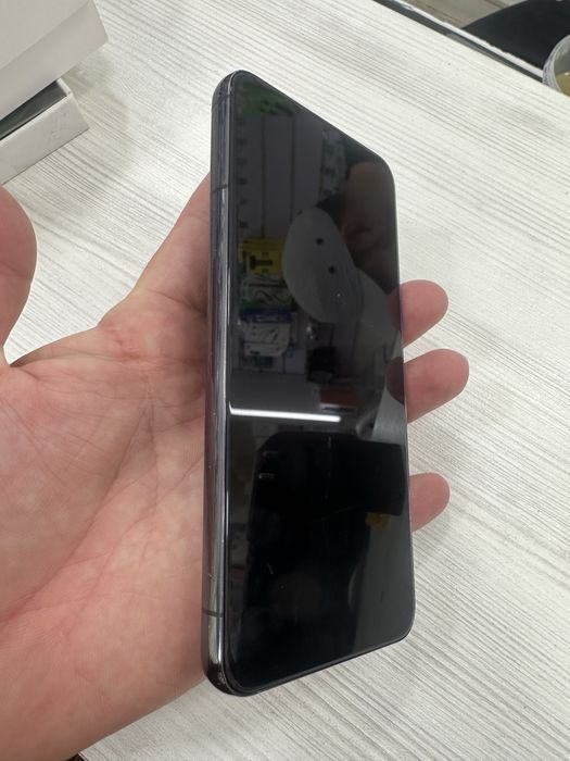 Samsung  s 22 (256гб)