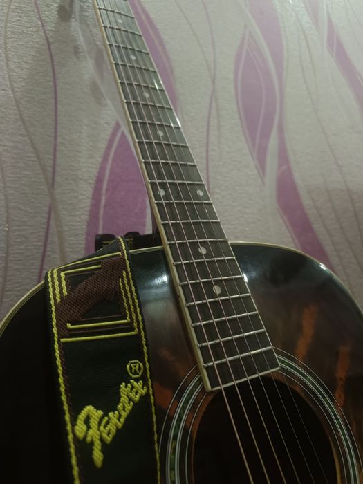 akustik gitara Jansen