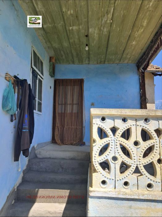 Къща за продан в с. ЛОЗЕН