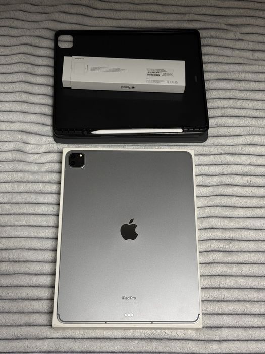 iPad Pro 12.9-inch (6th Generation) 512 GB