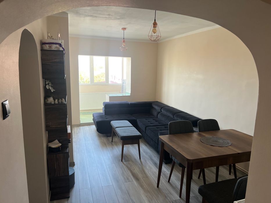 APARTAMENT DE VÂNZARE – Comuna Răcăciuni, Zona Centrală