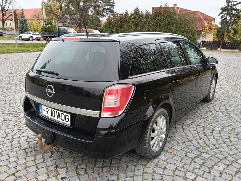 Autoturism OPEL Astra H