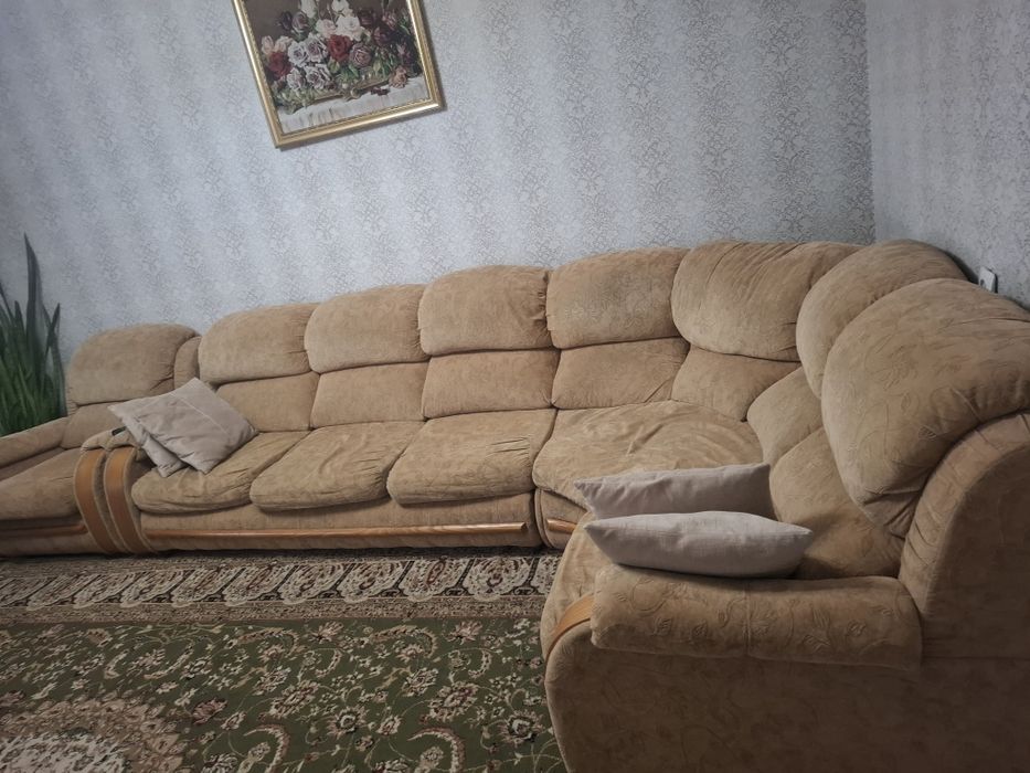 Продам диван в хорошем состоянииии