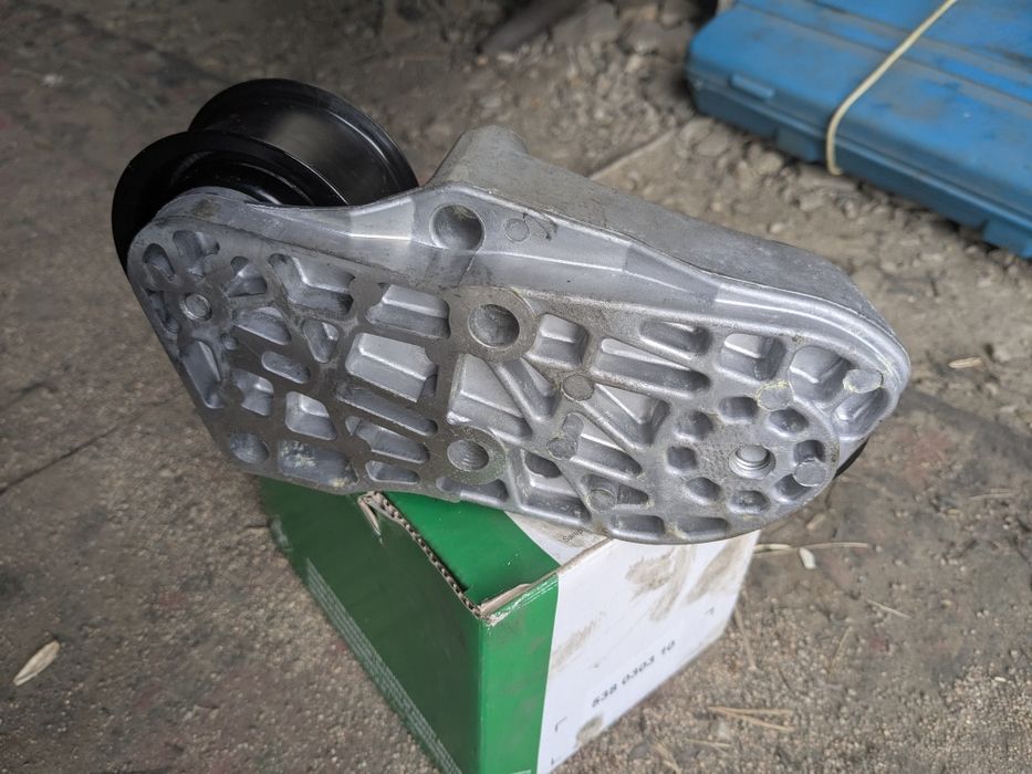 Комплект роликов ГРМ Опель омега Б