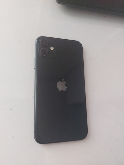 Продам телефон  Iphone 11 [128]