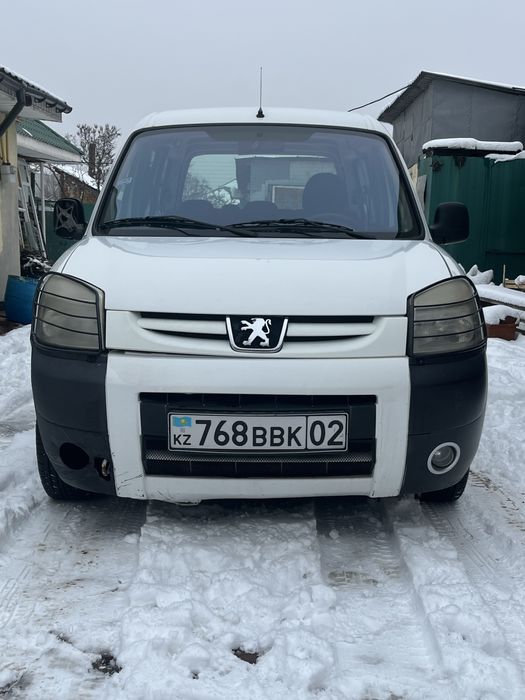 продам машину Пежо Партнер