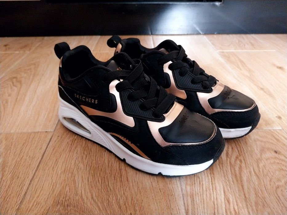 Маратонки Skechers