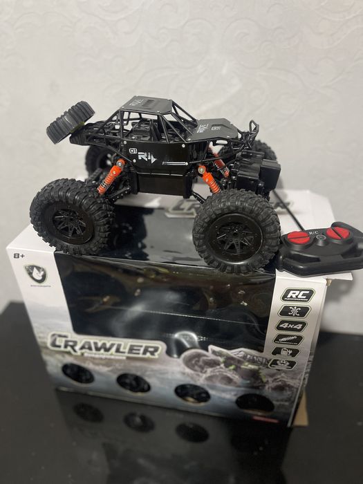 Продам Машинку с пультом