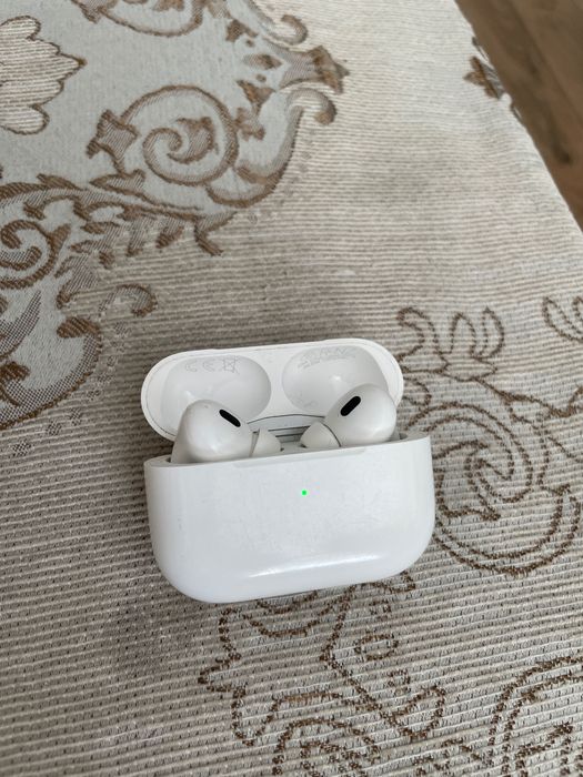 Продам срочно AirPodS Pro