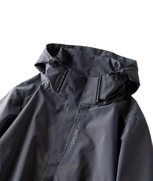 Лека водоустойчива ветровка за 100% защита от вятър и дъжд всеки сезон