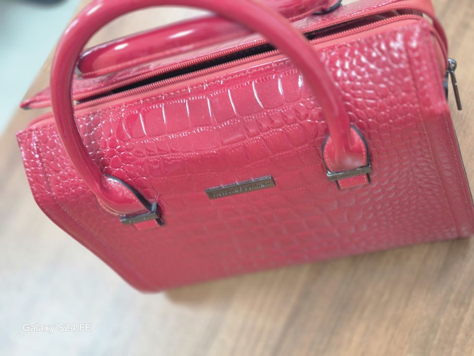 Сумка женская красная