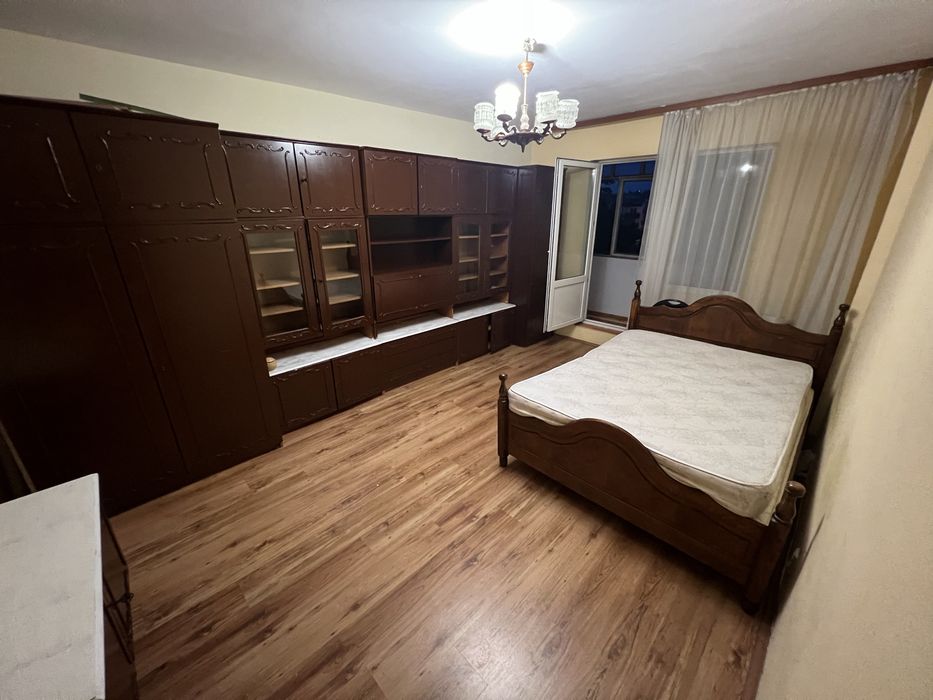Inchiriez apartament 2 camere  Str. Pandurilor  Tudor