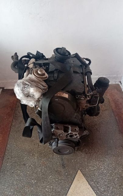 Motor fara anexe 1.9 tdi AXR Volkswagen VW Golf a 4-a generatie