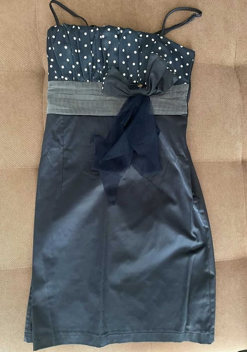 Стилни рокли Mango и H&M