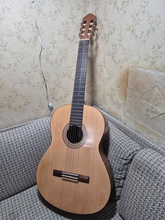 Гитара Yamaha c40m